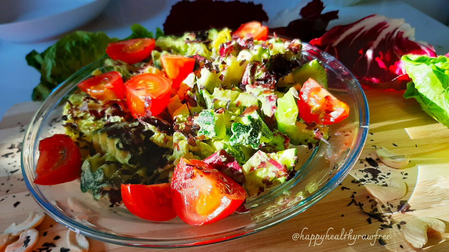 Sommer Salat. Summer Salad. Rohkostrezept. Raw recipe.